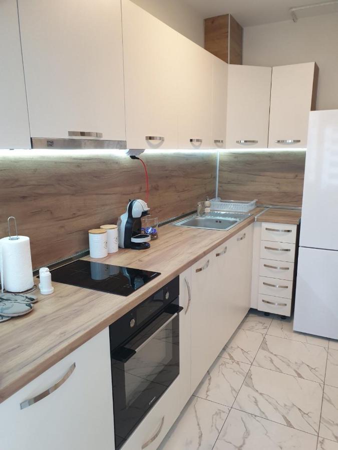 בורגאס Apartment The Room מראה חיצוני תמונה