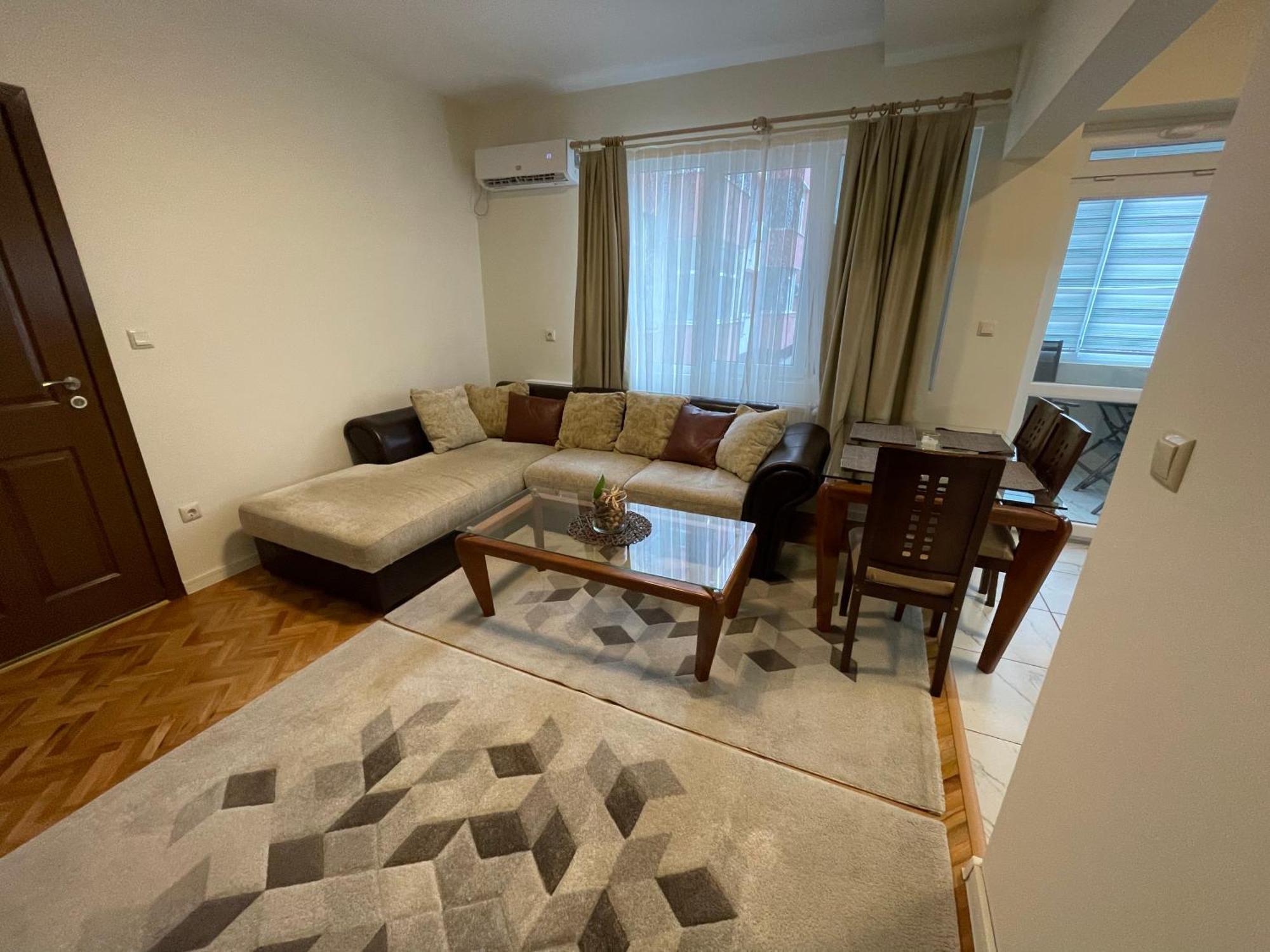 בורגאס Apartment The Room מראה חיצוני תמונה