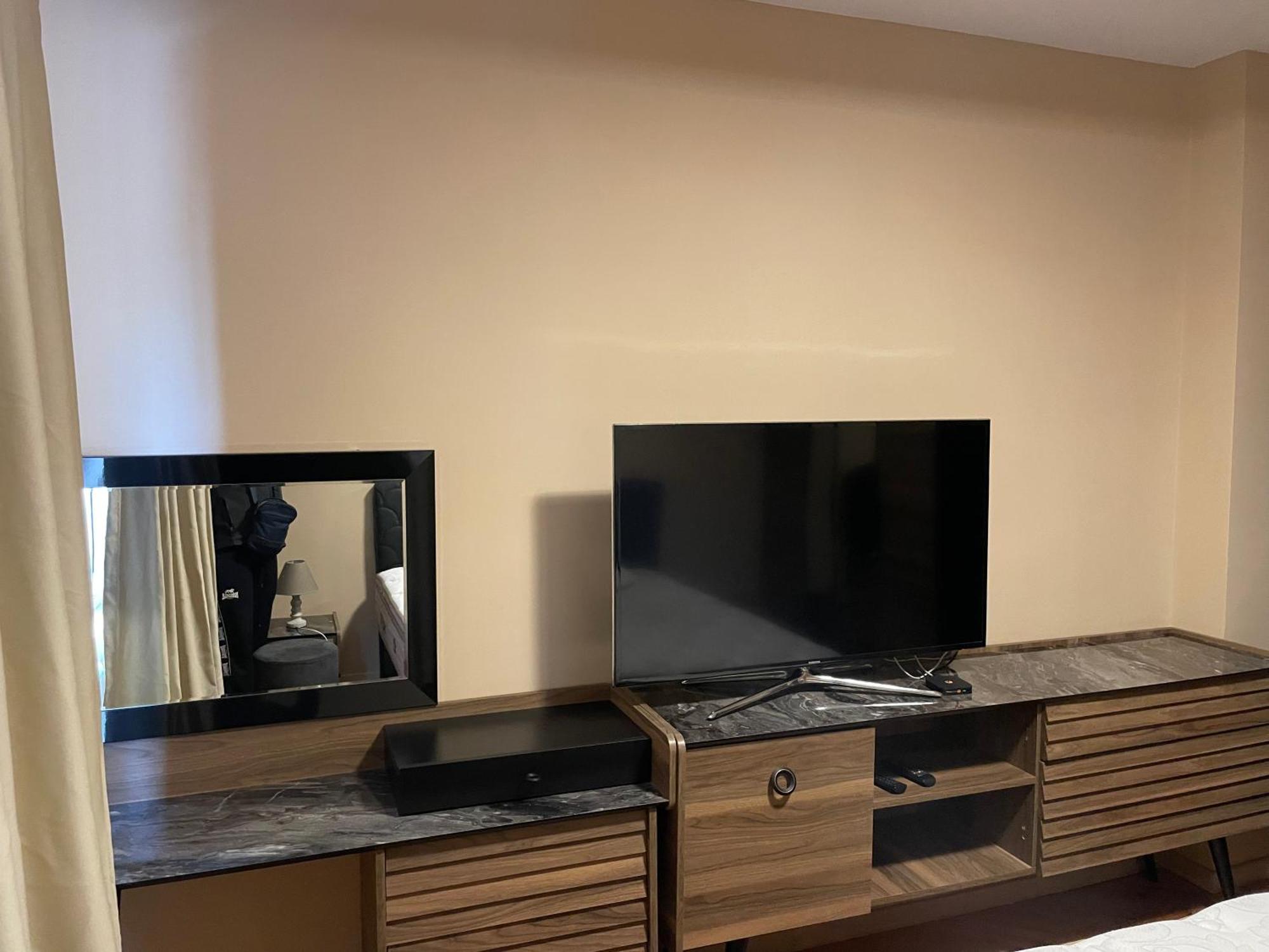 בורגאס Apartment The Room מראה חיצוני תמונה